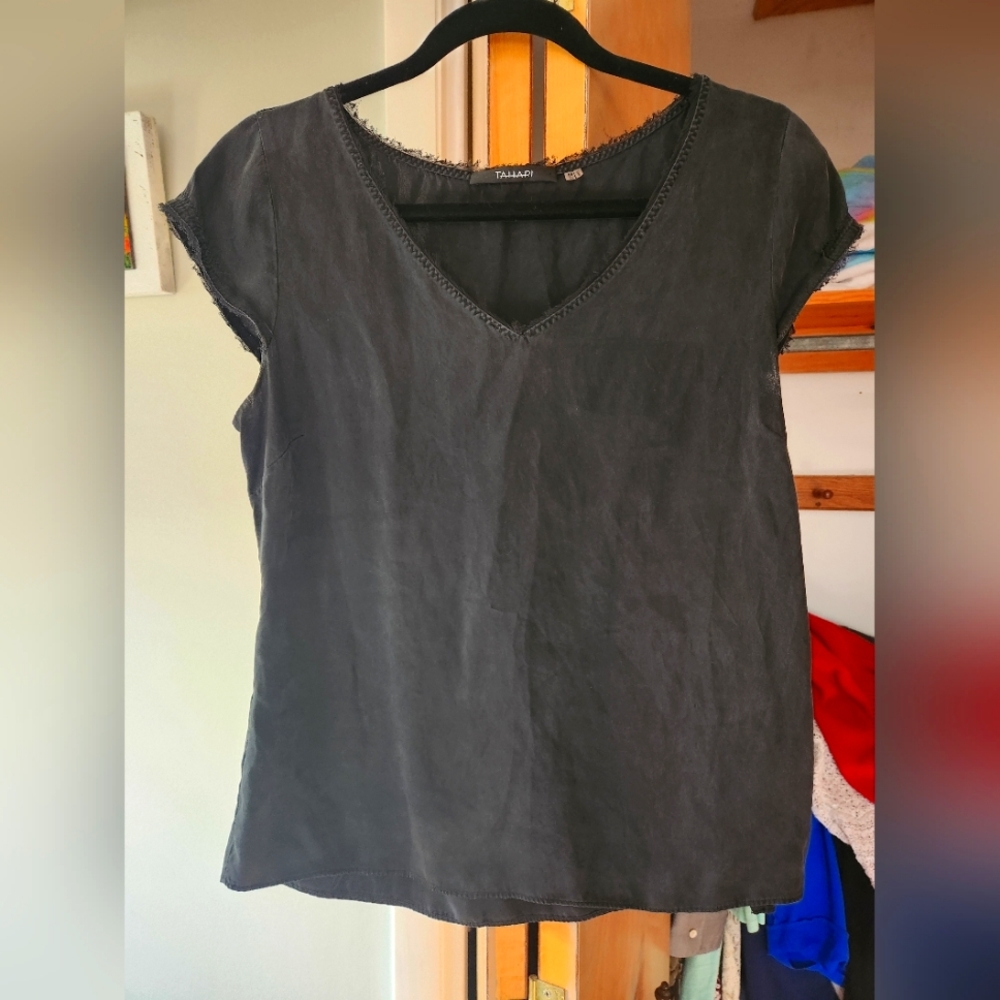 Silk Tahari zip-up shirt - size M